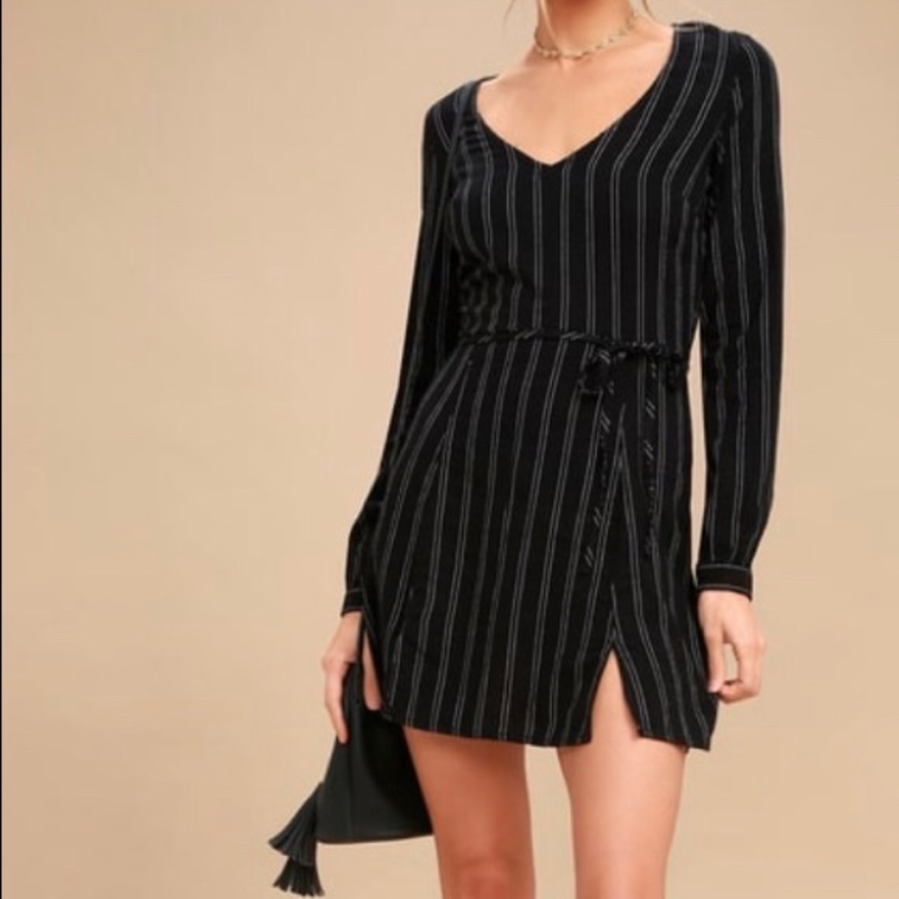 ✨NEW✨long sleeved dress✨NEW✨